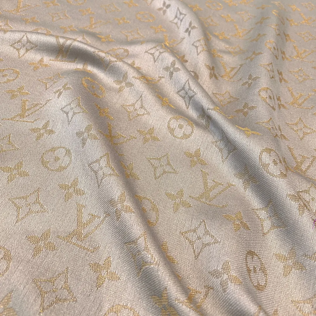 Louis Vuitton 灰色 羊毛 提花 Mo披肩 保暖披肩 围巾
