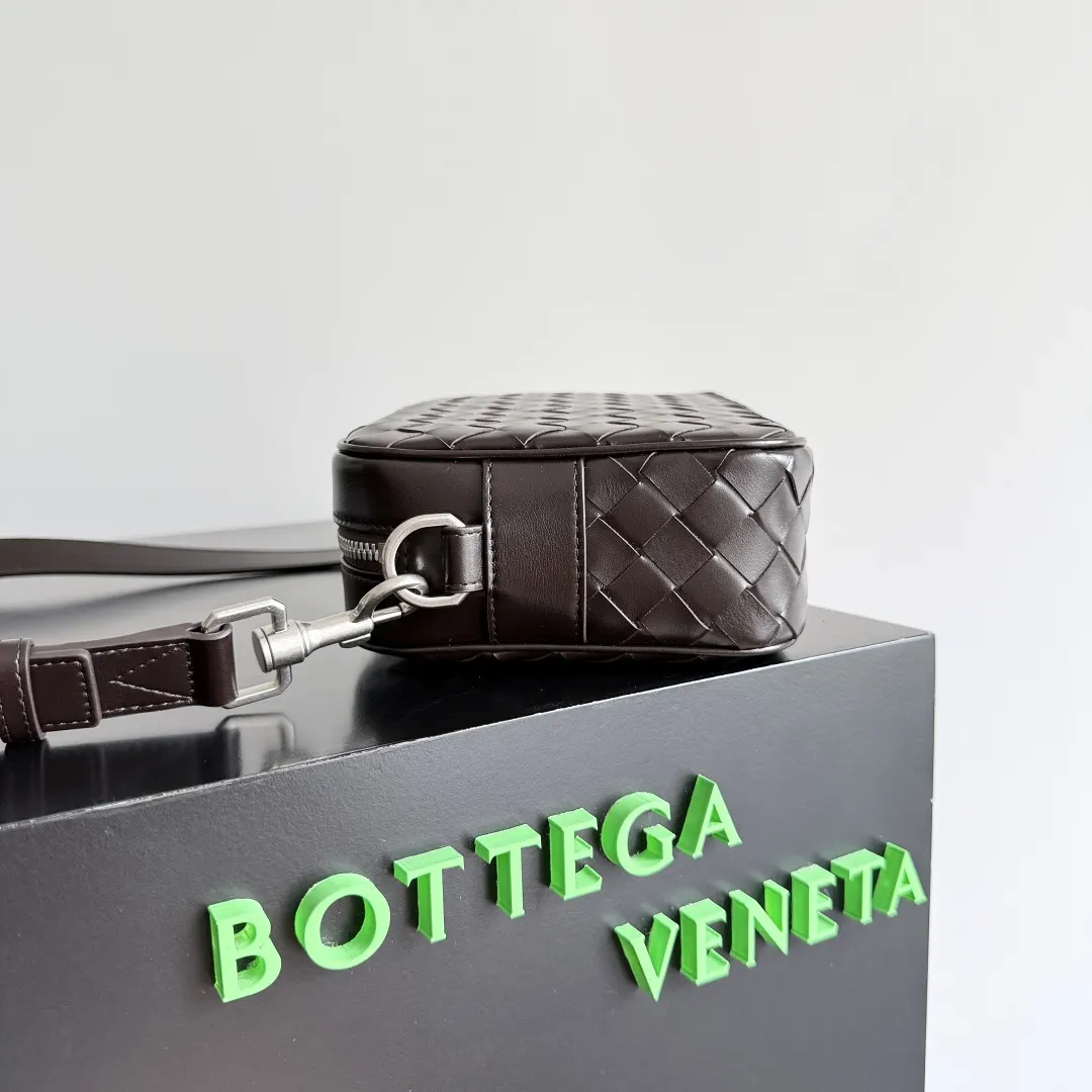 Bottega Veneta 皮革 行李箱 旅行拉杆款 輕便出行款