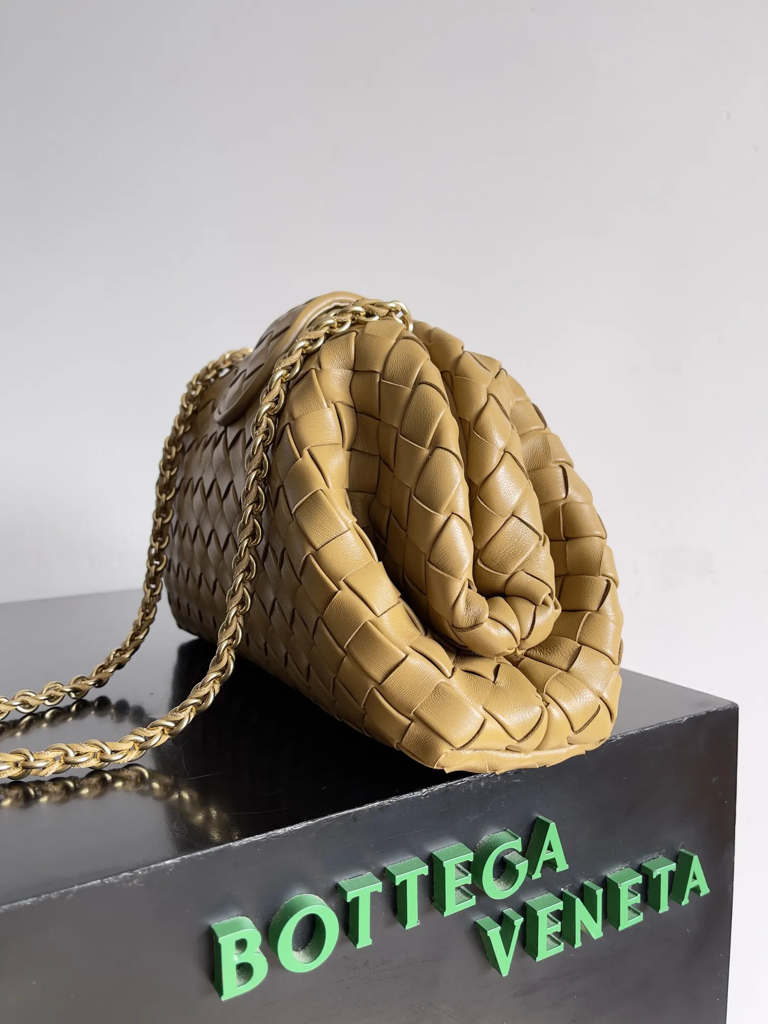Bottega Veneta 鏈條包 精致鏈條款
