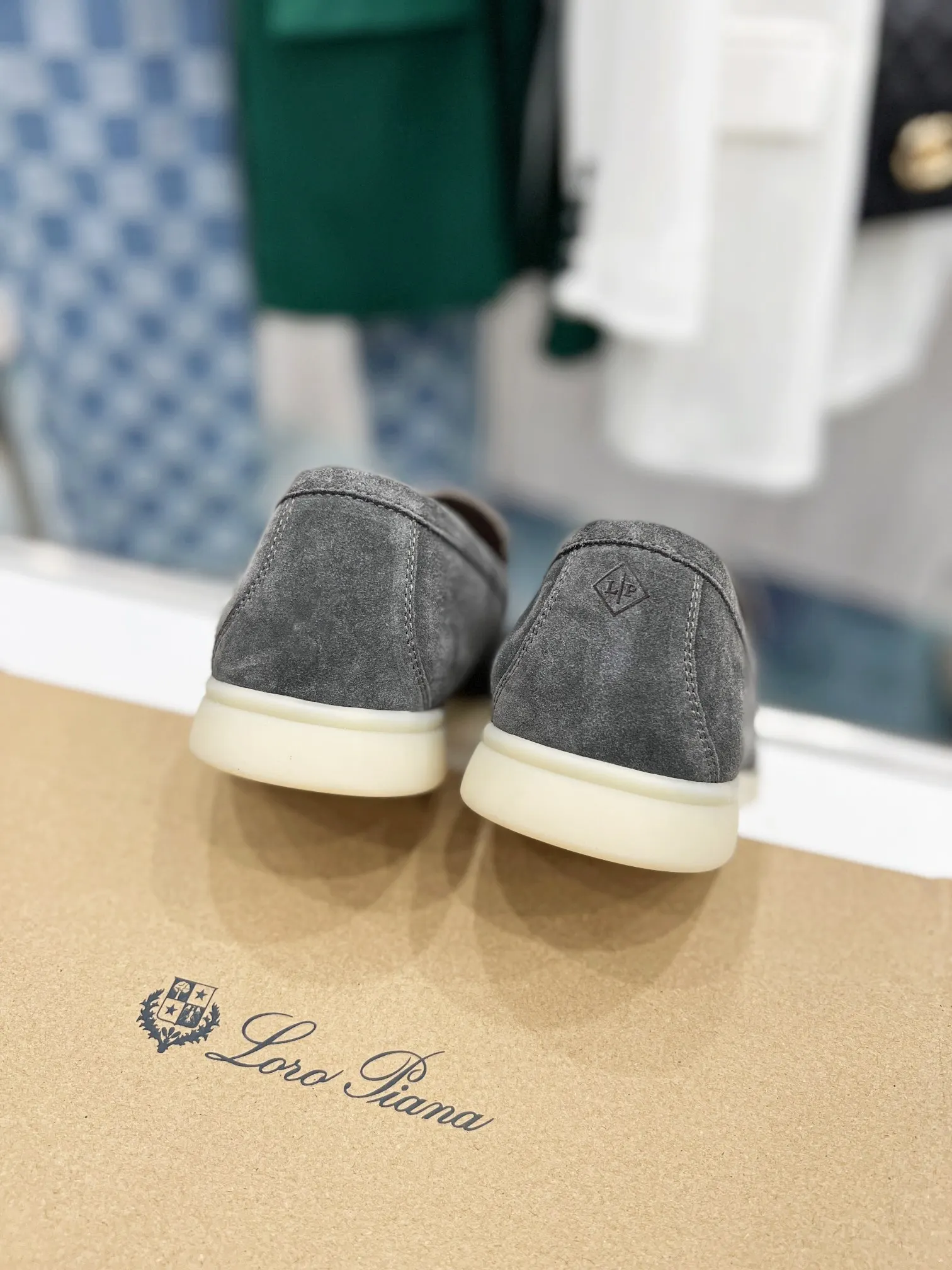 Hermès 运动鞋