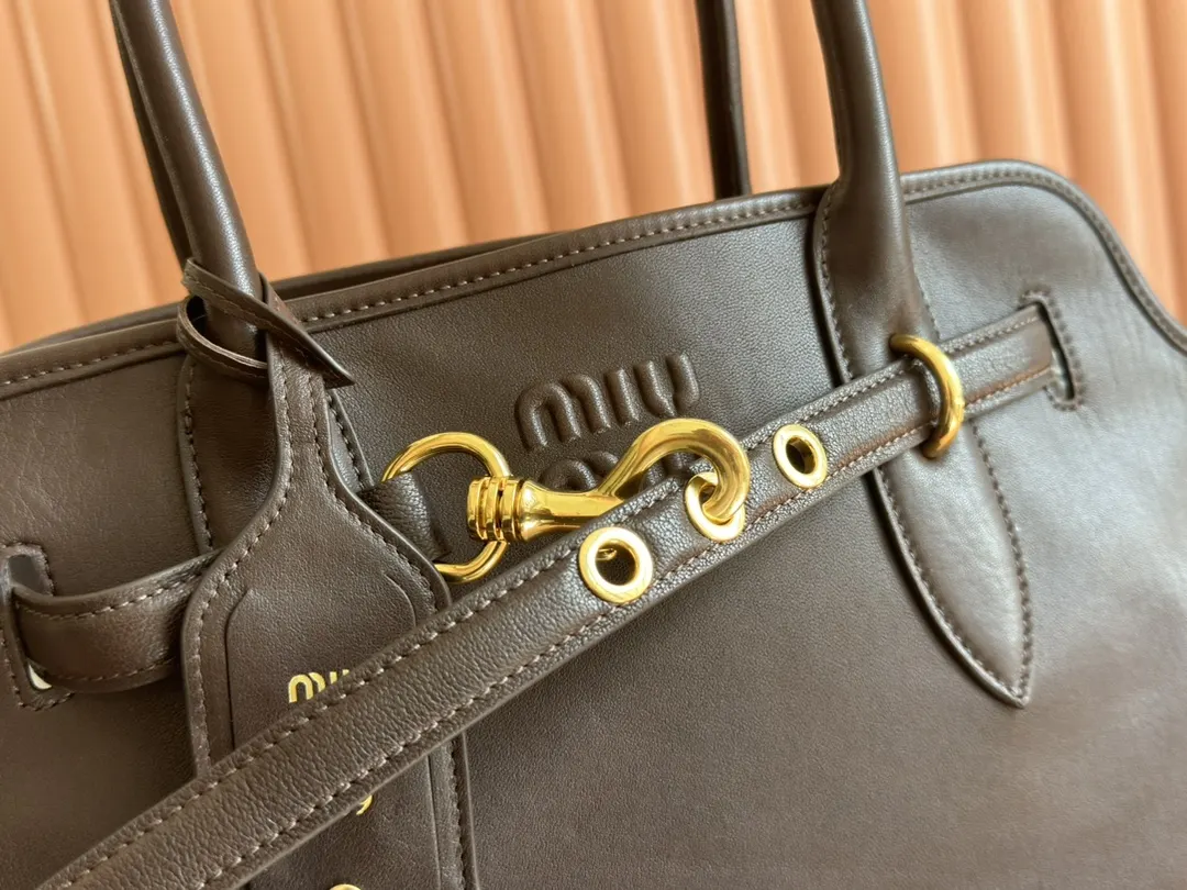 Miu 金色 羊皮 单肩包 日常单肩背款