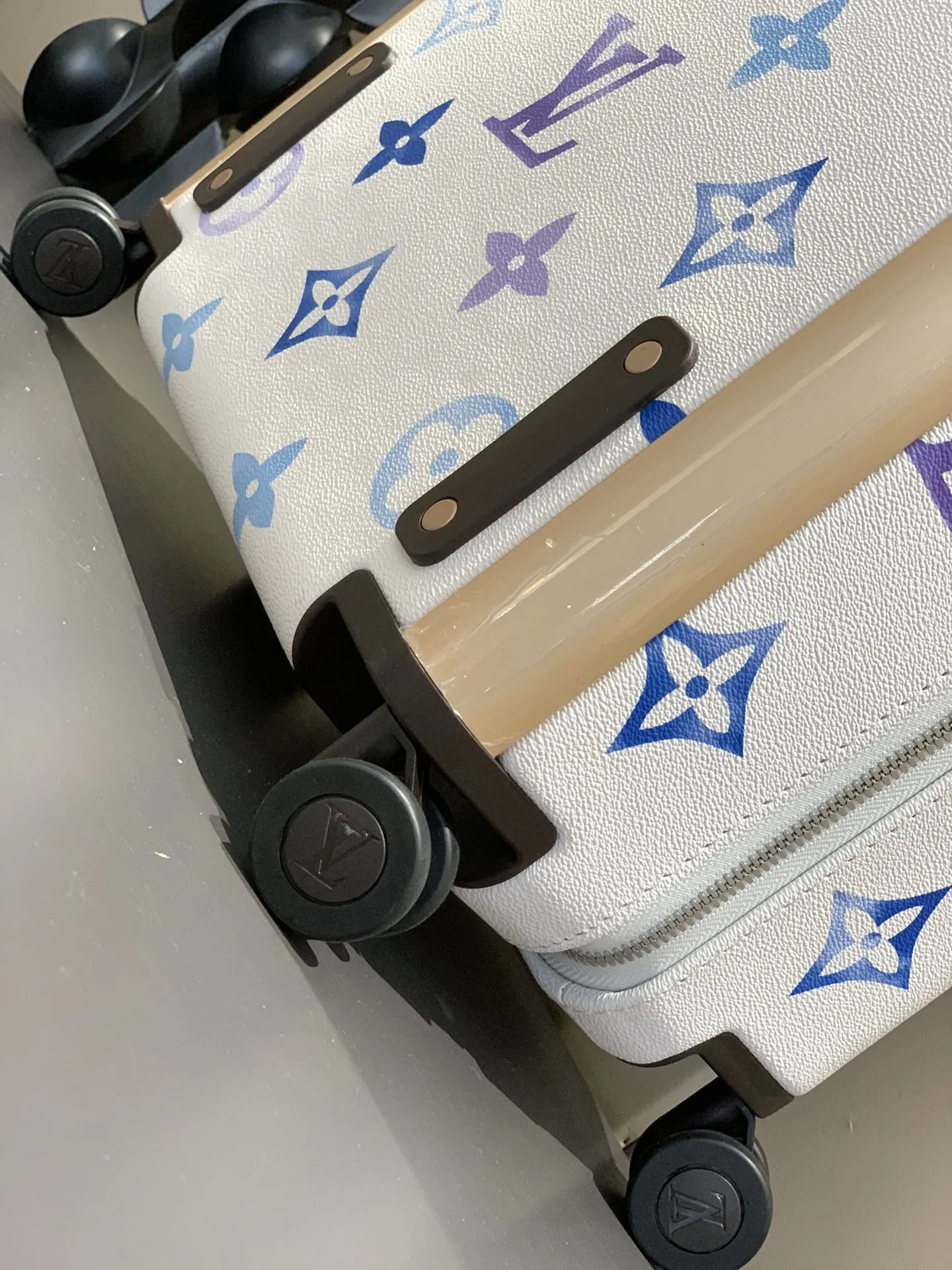灰色 银色 开学活动来了 箱 HORIZON 四轮拉杆 行李箱 旅行拉杆款 轻便出行款