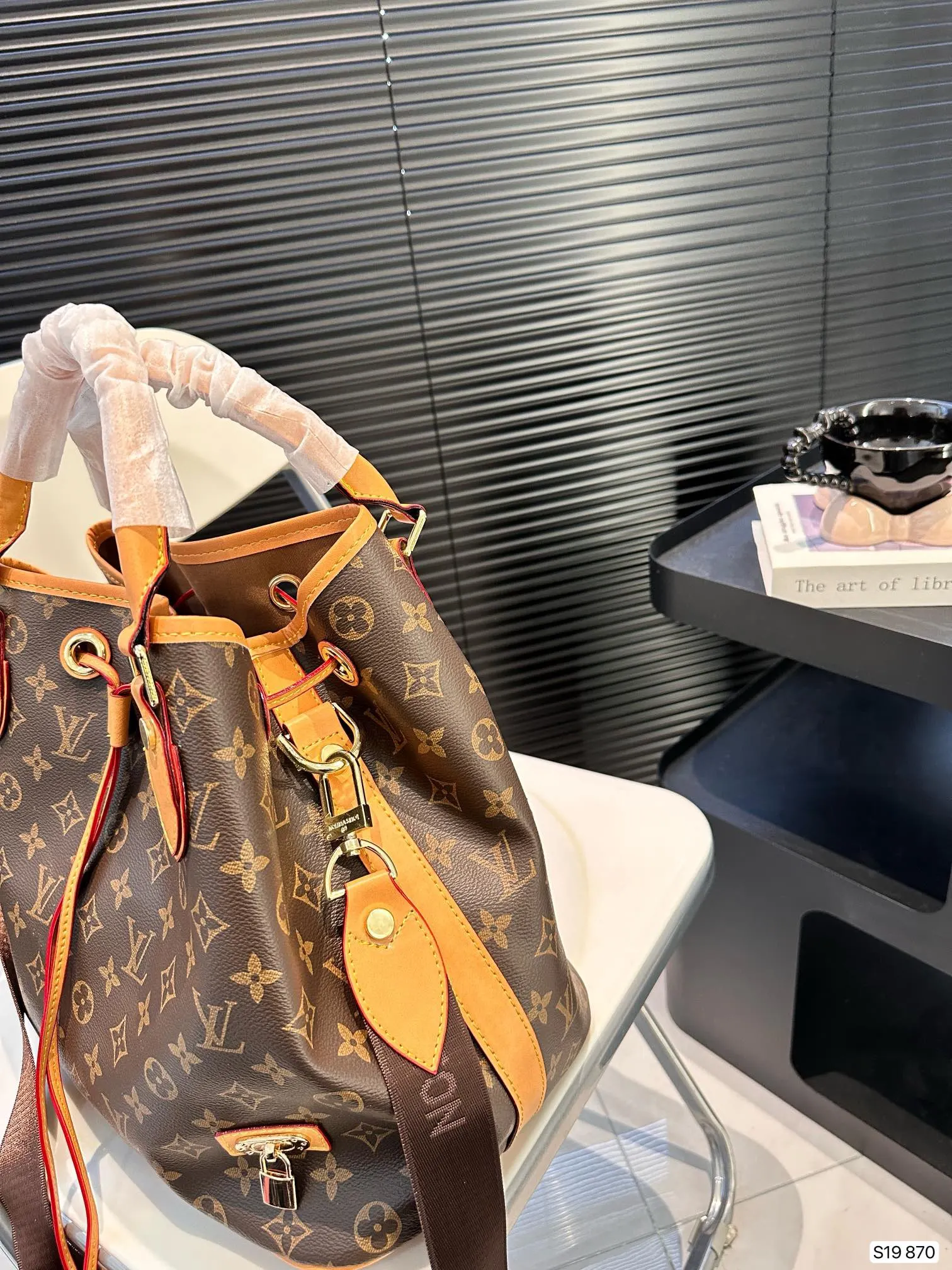 Dior Bucket Bag Casual