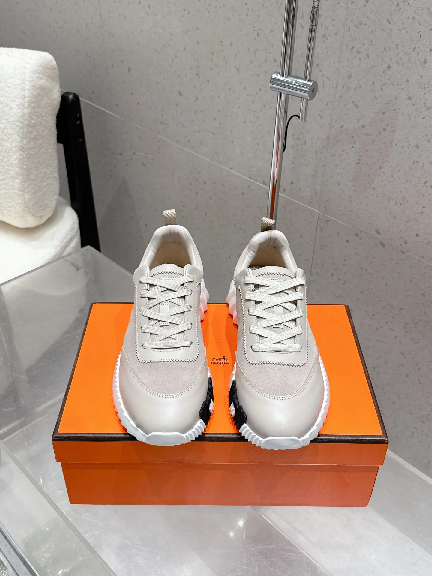 Hermès 运动鞋 舒適