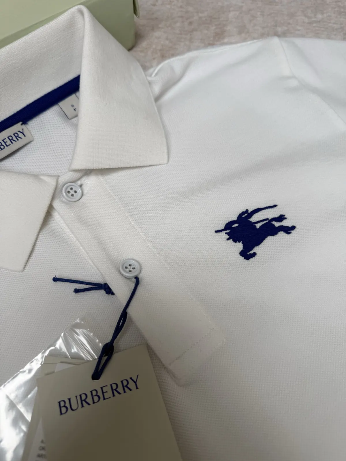 Burberry 刺绣 针织衫 质感针织款