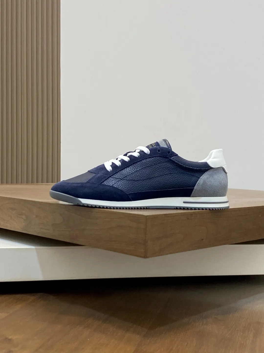 Brunello Cucinelli SS 白色 運動鞋 休閒百搭款(數字2) Brunello Cucinelli SS 白色 運動鞋 休閒百搭款(數字2)