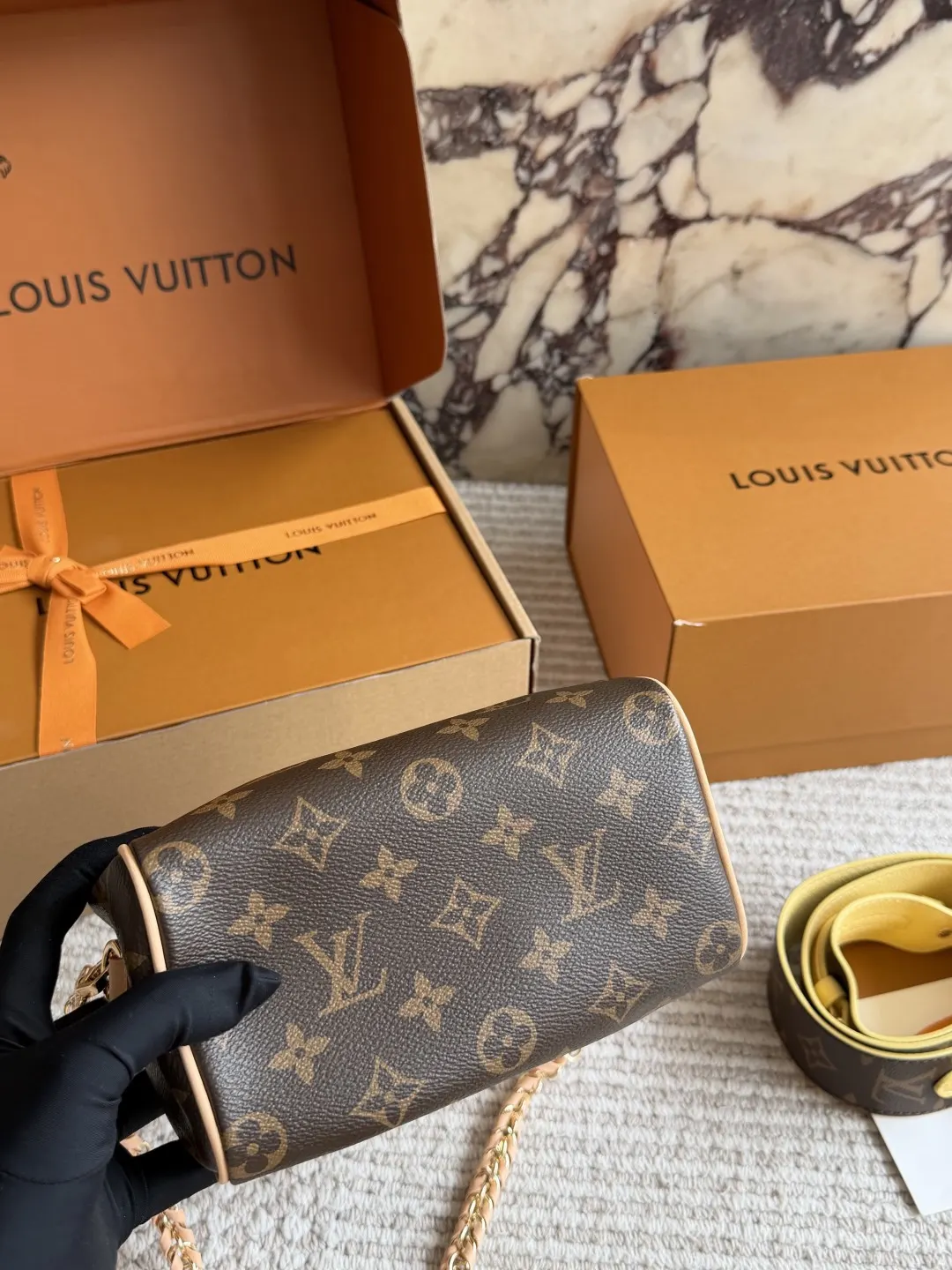 LV Speedy 枕头包 小枕头包 密封 对NANO 旅行袋 大容量旅行款(數字9) LV Speedy 枕头包 小枕头包 密封 对NANO 旅行袋 大容量旅行款(數字9)