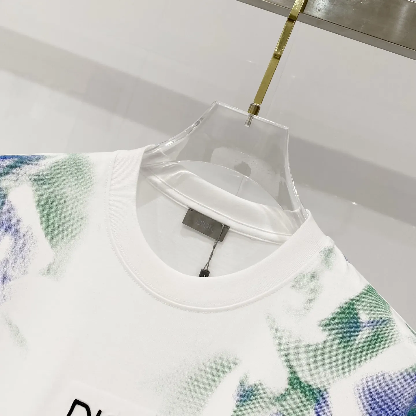 Dior 白色花卉印花短袖T恤 清新休闲款