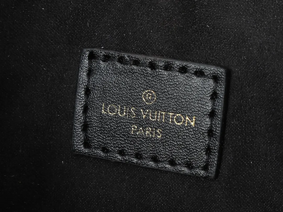 Chain Bag Leather Image 9 Chain Bag Leather Image 9