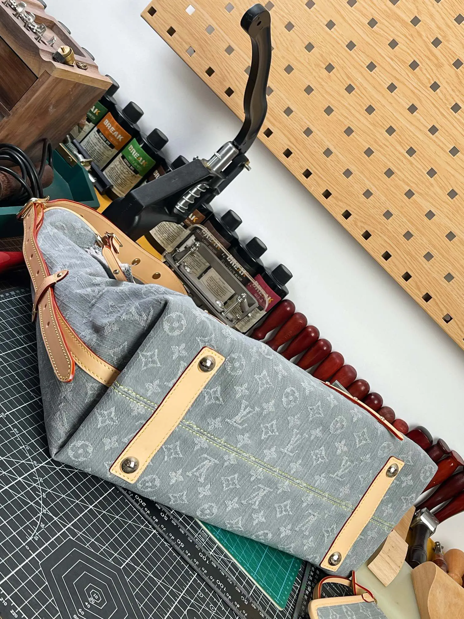 LV CarryAll Mo收纳包 旅行收纳款