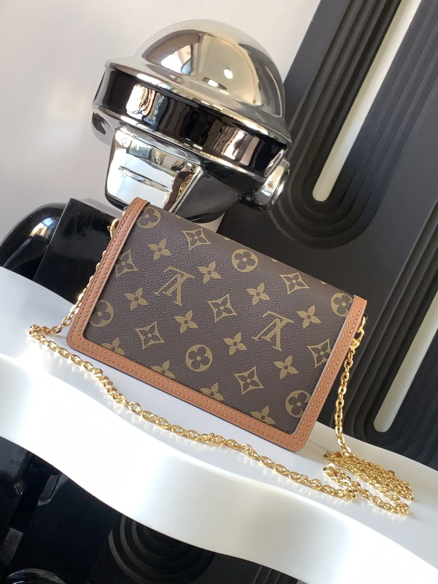 LV accessories single item Image 3 LV accessories single item Image 3