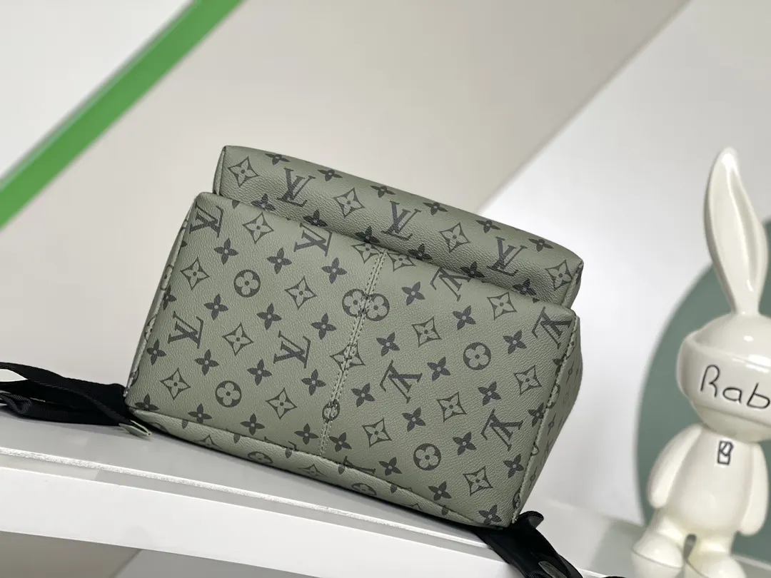 LV 綠色 帆布 雙肩包 实用雙肩款