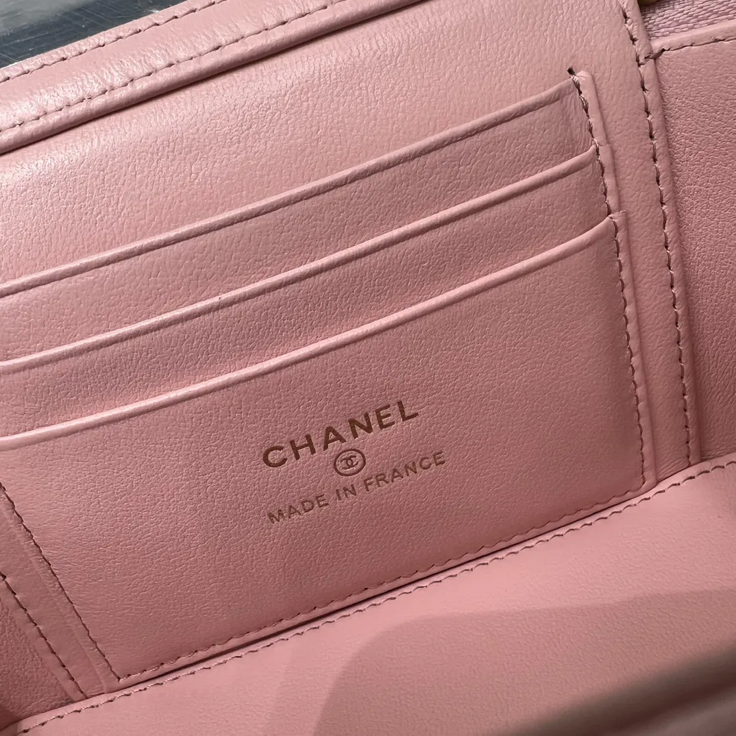 Chanel 小号 粉色 皮革 菱格绗缝 链条包