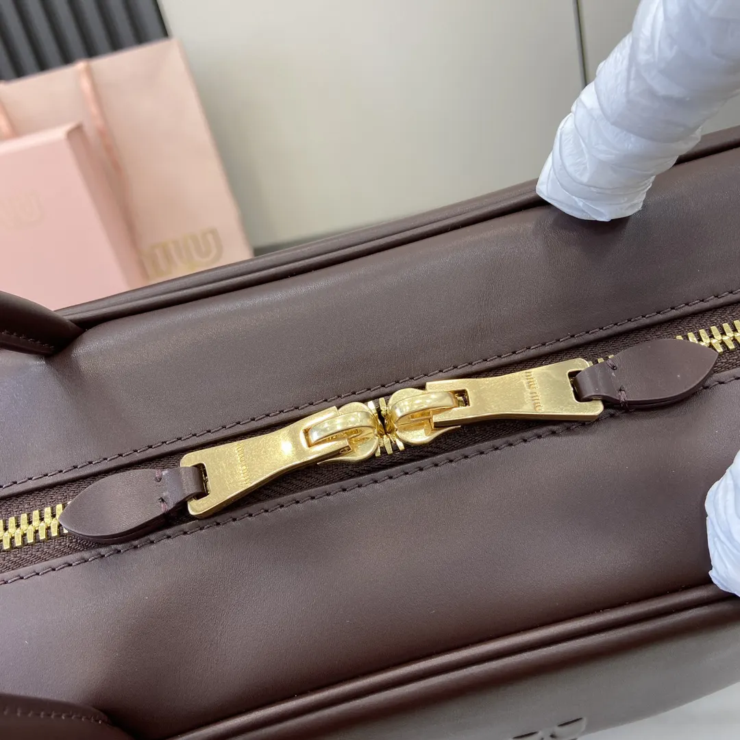 Gold Briefcase Business Commuter