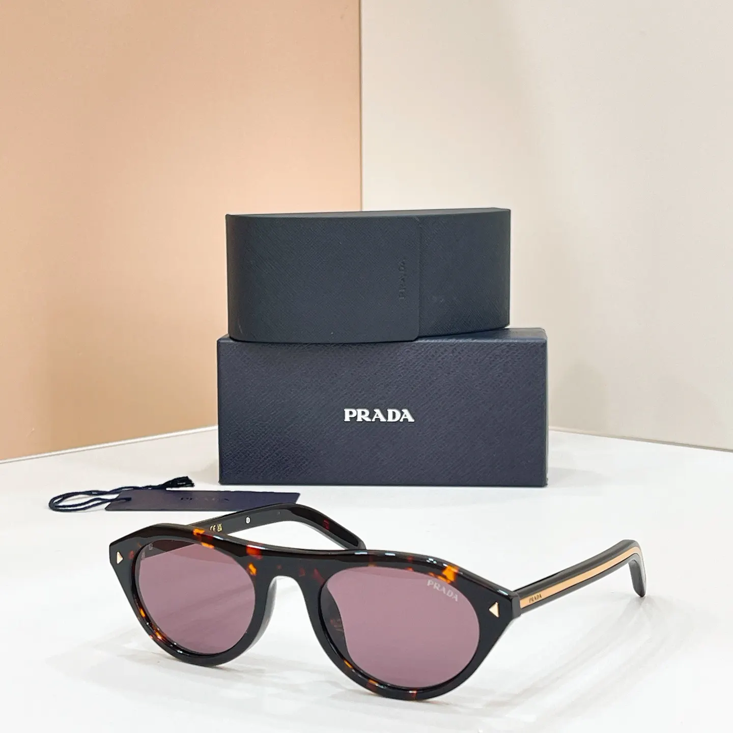 PRADA SPR B15 太阳眼镜 时尚遮阳款