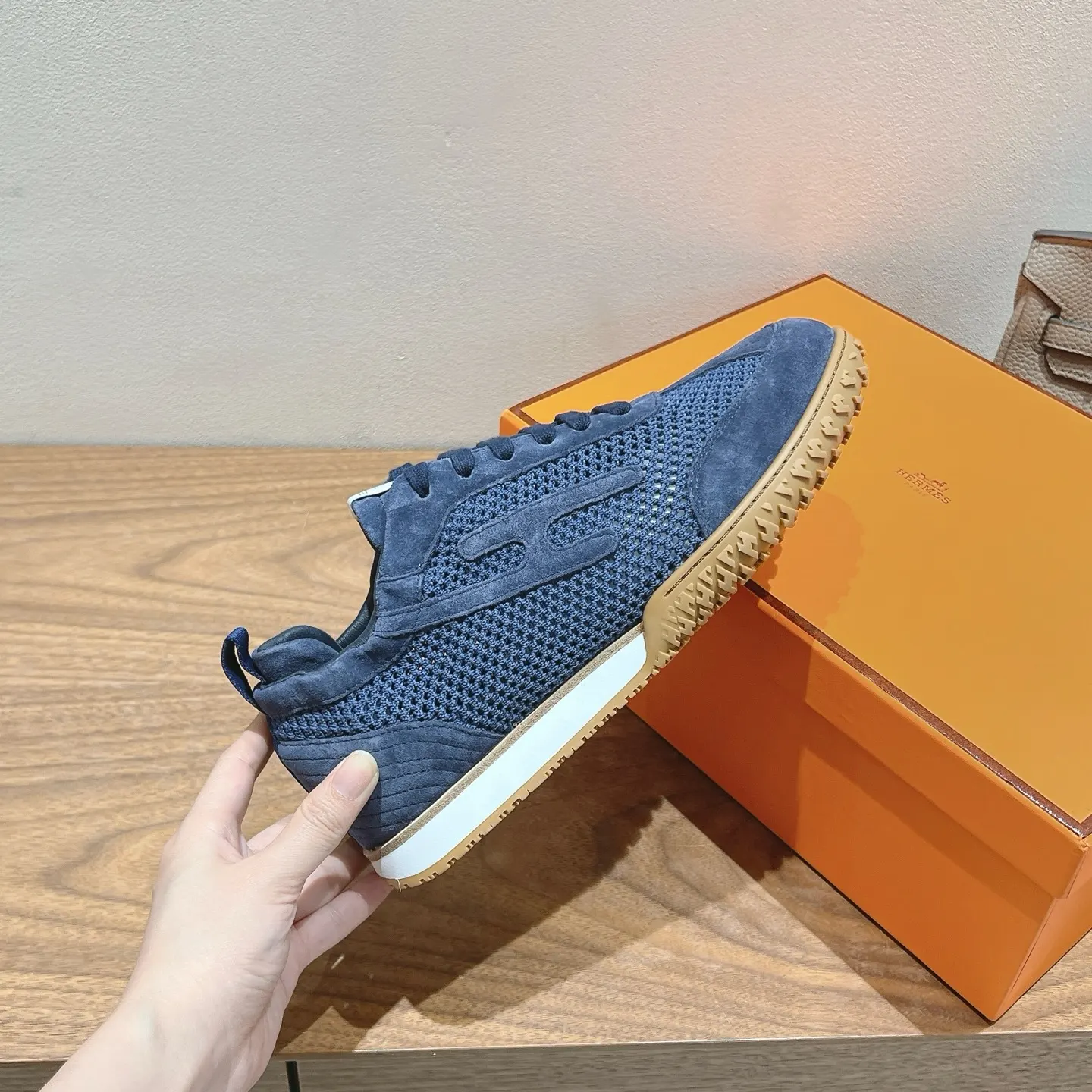 Hermès SS 运动鞋(數字9) Hermès SS 运动鞋(數字9)