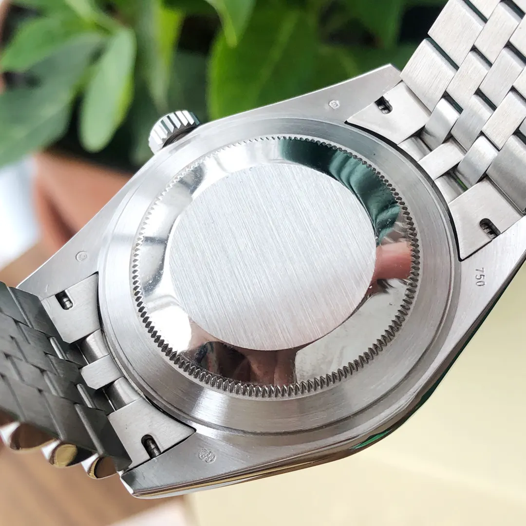 Rolex 字体大小工艺和 一致 台湾厂打造大厂质量亲民价特别 手表 经典腕表款