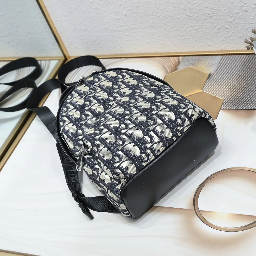 Dior 黑色 藍色 牛皮 雙肩包 实用雙肩款