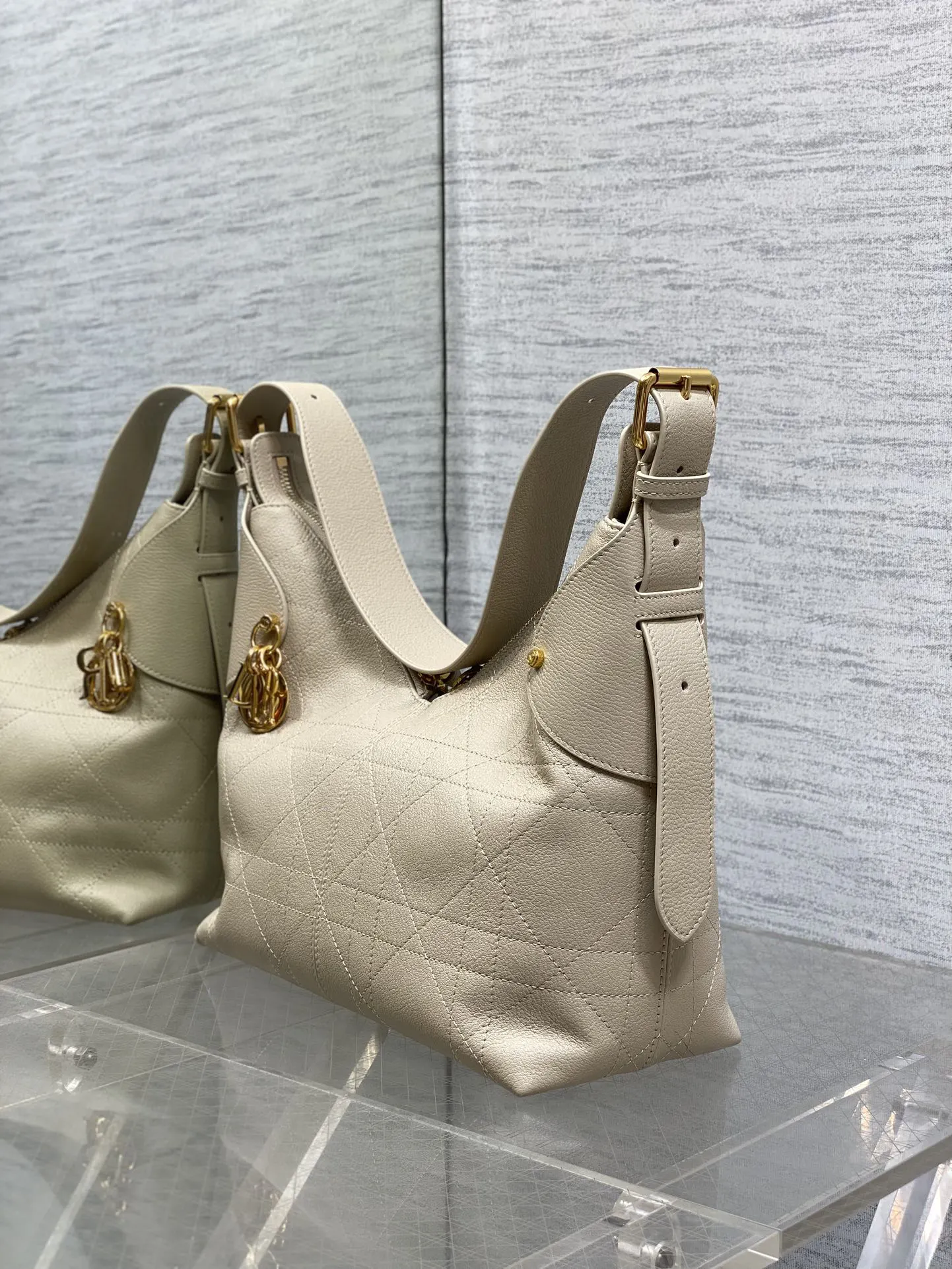 Dior Voyage 腋下包 手提斜挎
