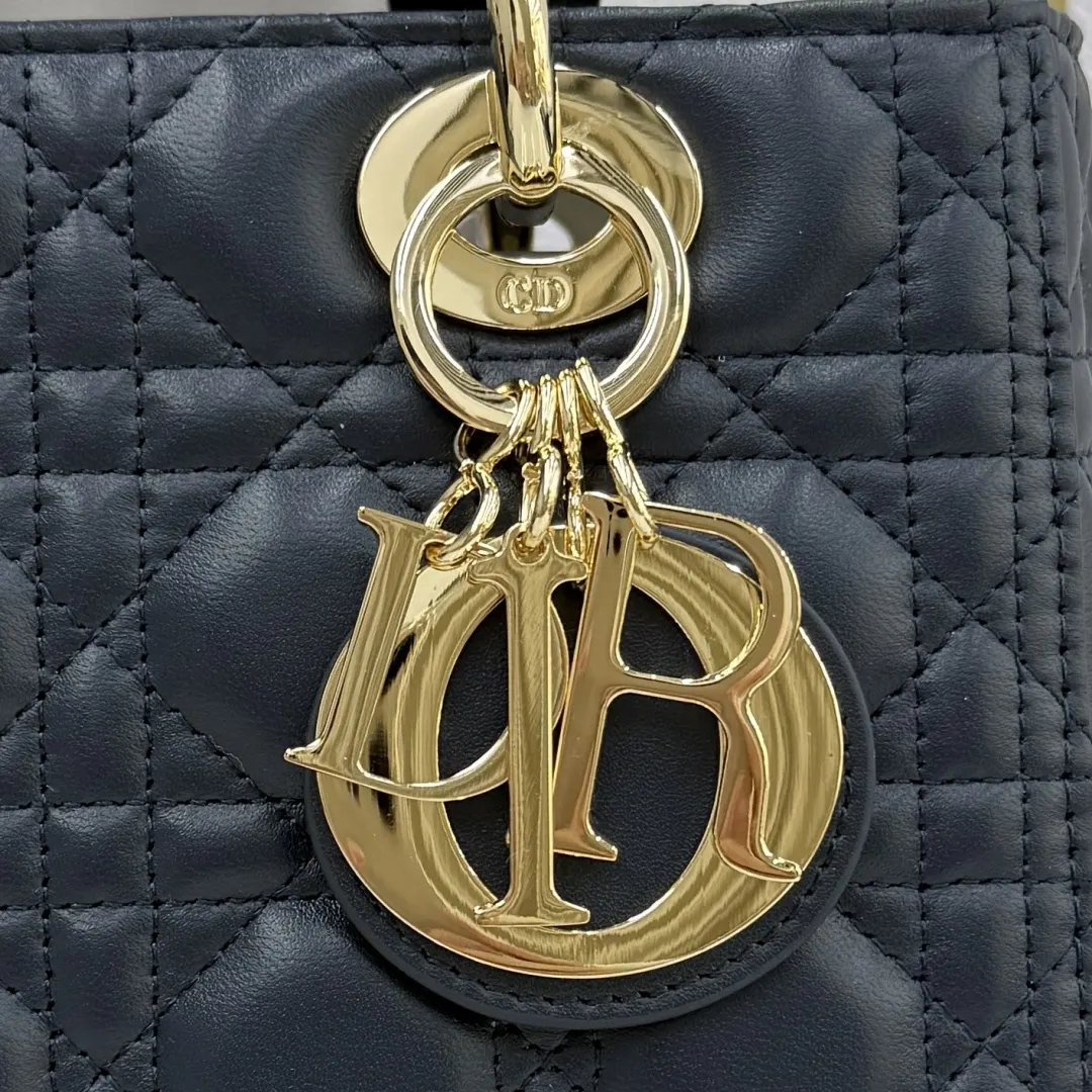 Dior Lady Dior 黑色羊皮手袋 经典藤格款