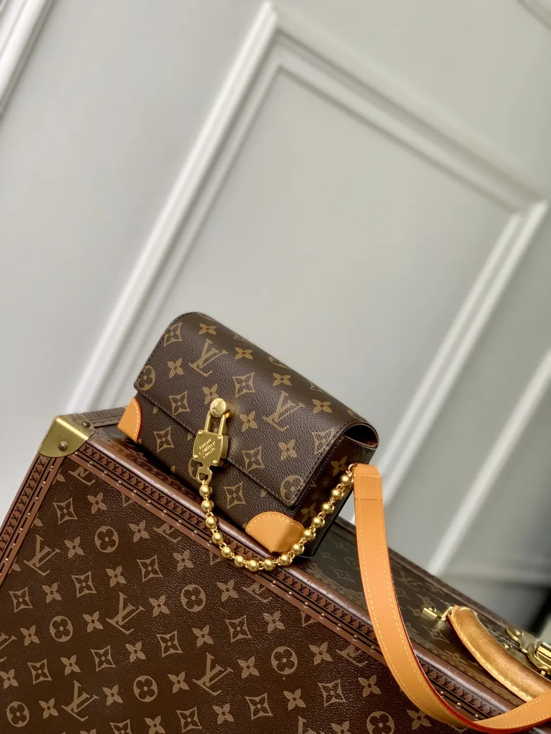 Louis Vuitton M14738 Monogram 手提包