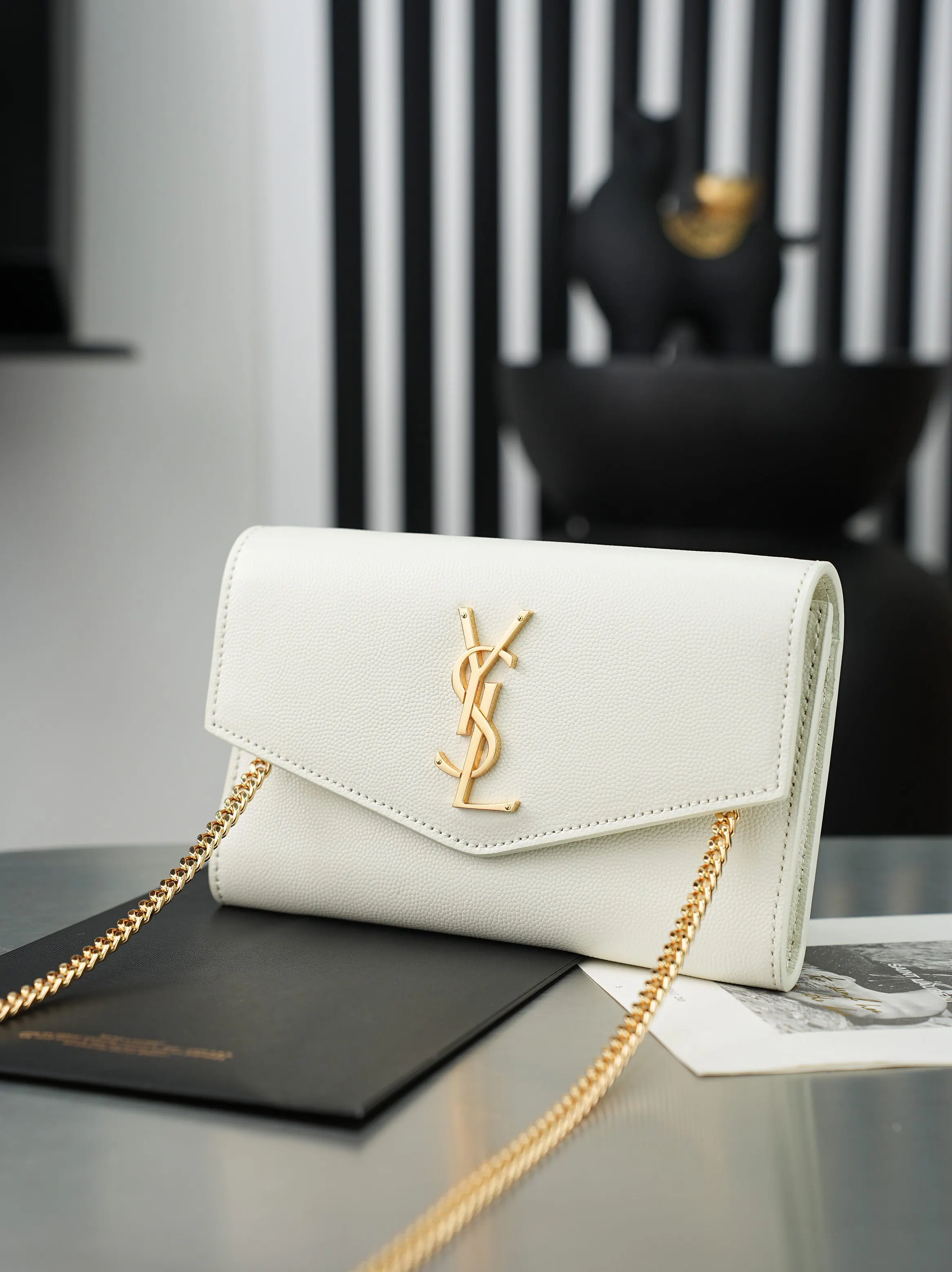 White Chain Bag Leather