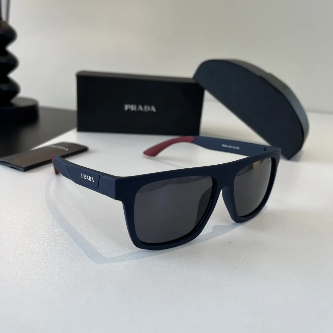 Prada 太阳眼镜 时尚遮阳 太阳镜