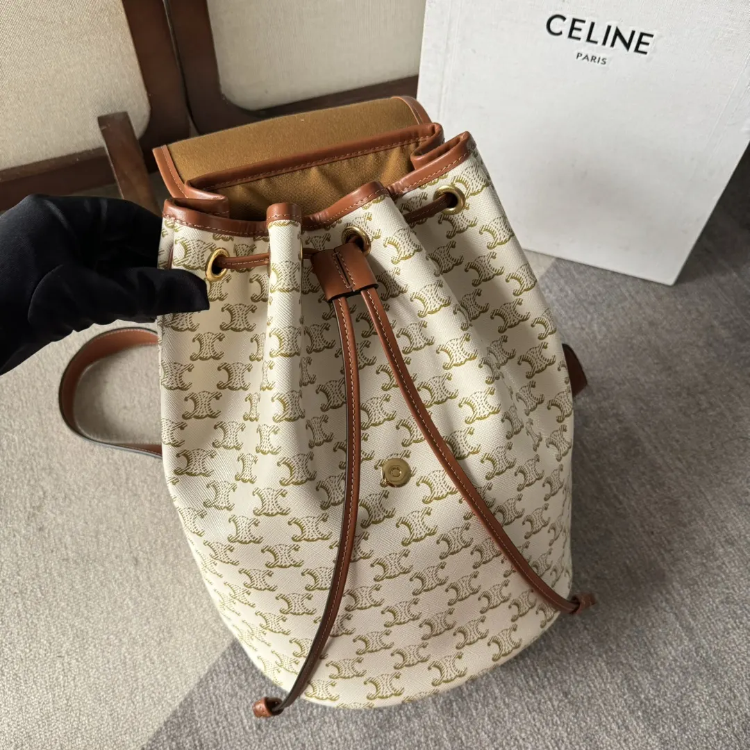 Celine Triomphe 金色 牛皮 双肩包 实用双肩款