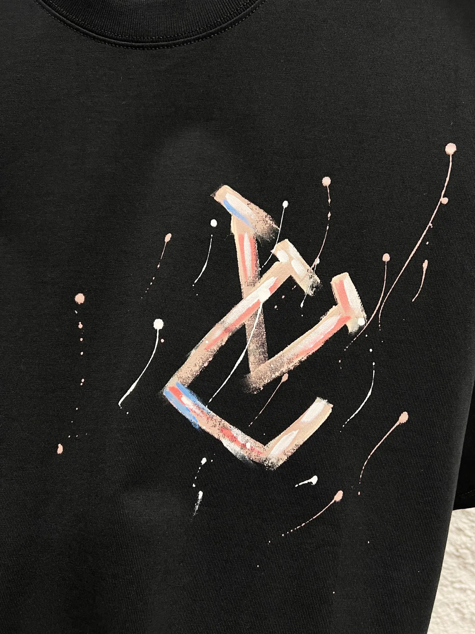 LV 黑色小标短袖T恤 极简款｜ORBUYBAG 岚奢包高端时尚精品