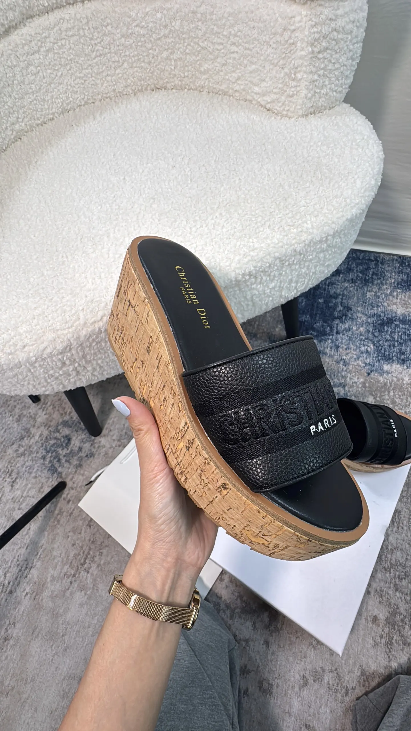 Dior Slippers Comfortable And Image 2 Dior Slippers Comfortable And Image 2