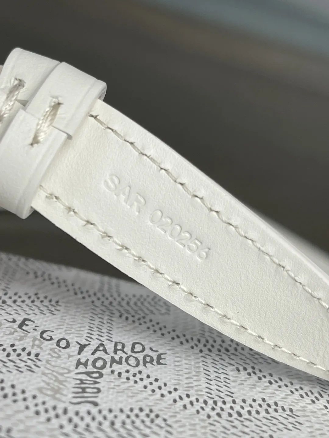 Goyard 白色 小牛皮 化妝包 便携收納款