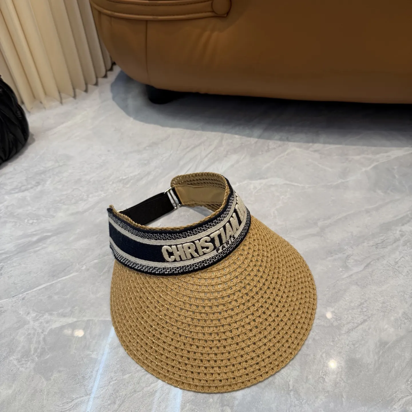 Dior 帽子 日常造型