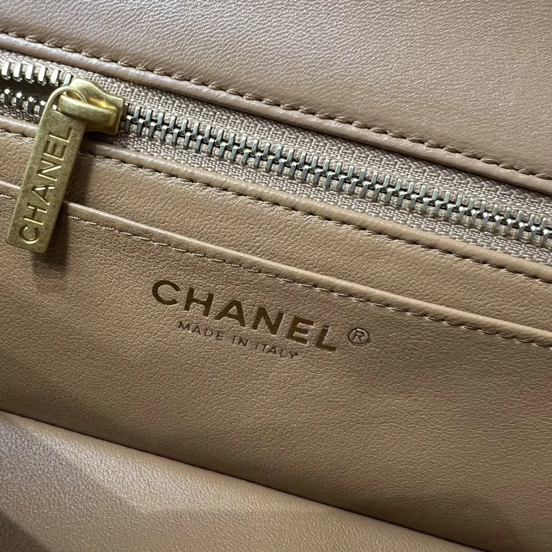 Chanel Lambskin Flap Chain Bag One Shoulder Cross Image 9 Chanel Lambskin Flap Chain Bag One Shoulder Cross Image 9