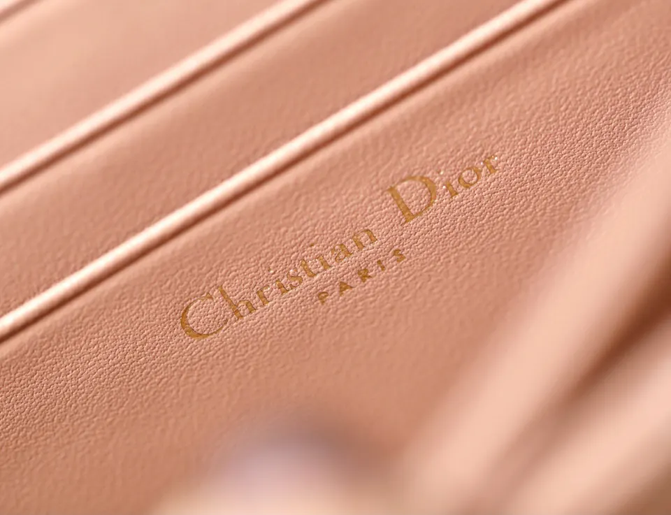 Dior Cannage 链条包 粉色