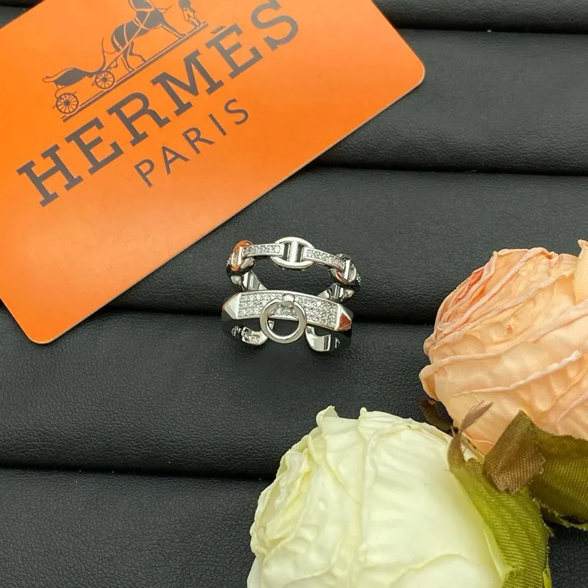 Hermès 首饰 精致配饰 耳饰