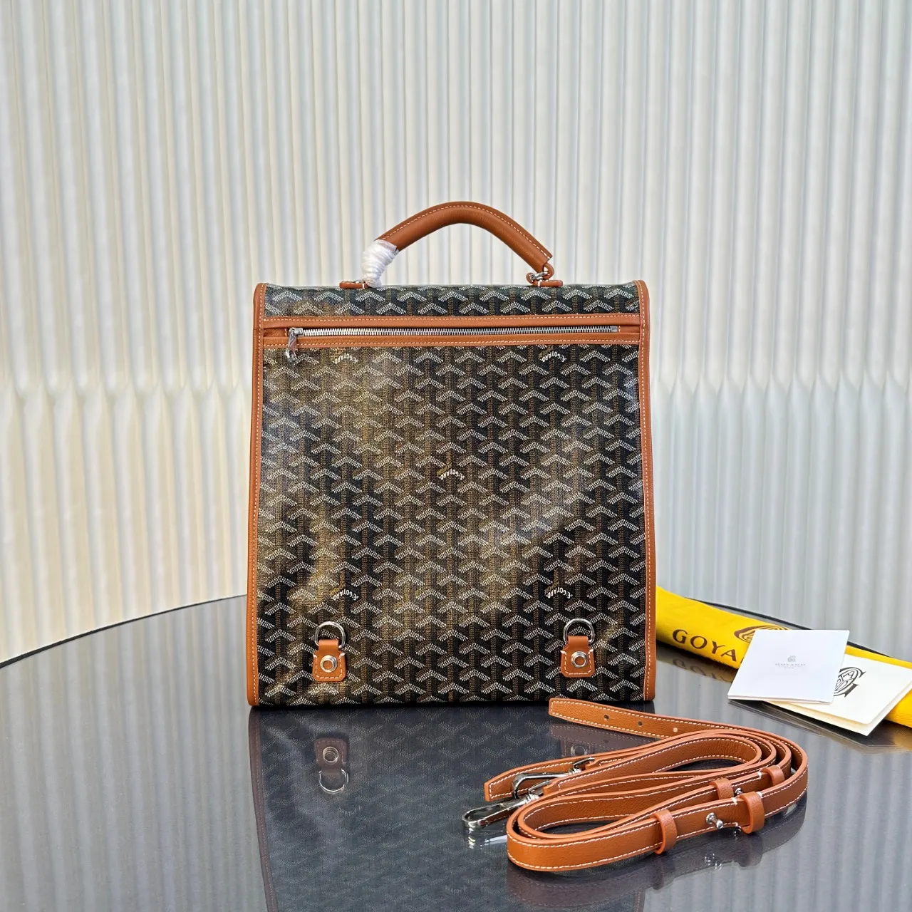 Goyard 外出旅行时请一定记得带上 Saint Léger 因 旅行包 大容量旅行款