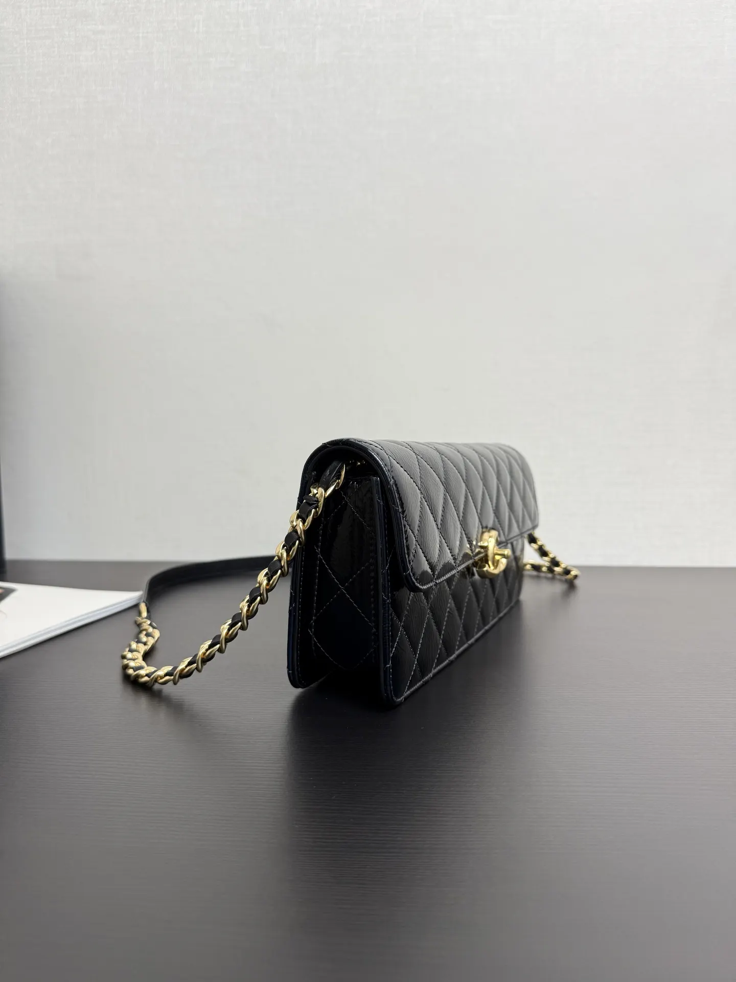 CHANEL 油腊皮復古法棍包 高級感十足 腋下包 復古腋下背款