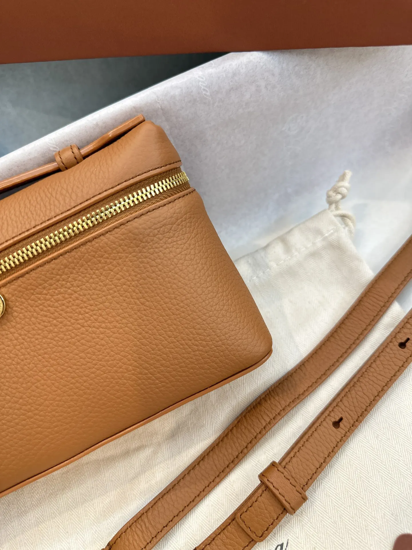 Clutch Bag Leather Image 3 Clutch Bag Leather Image 3