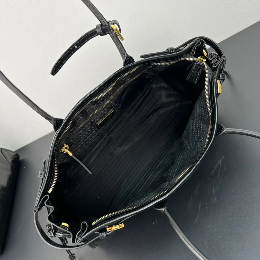 Dior 皮革手提包 黑色