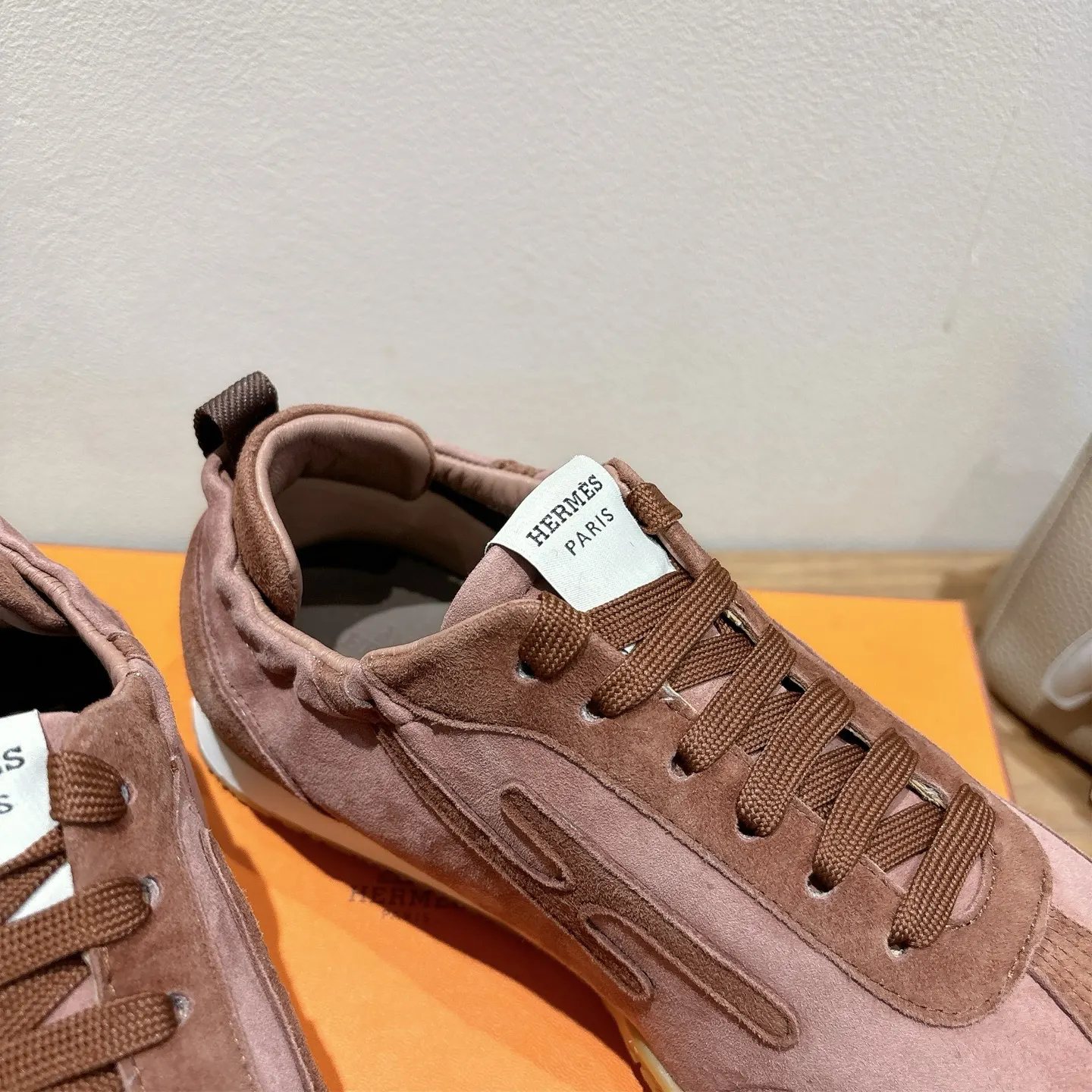 Hermès 运动鞋