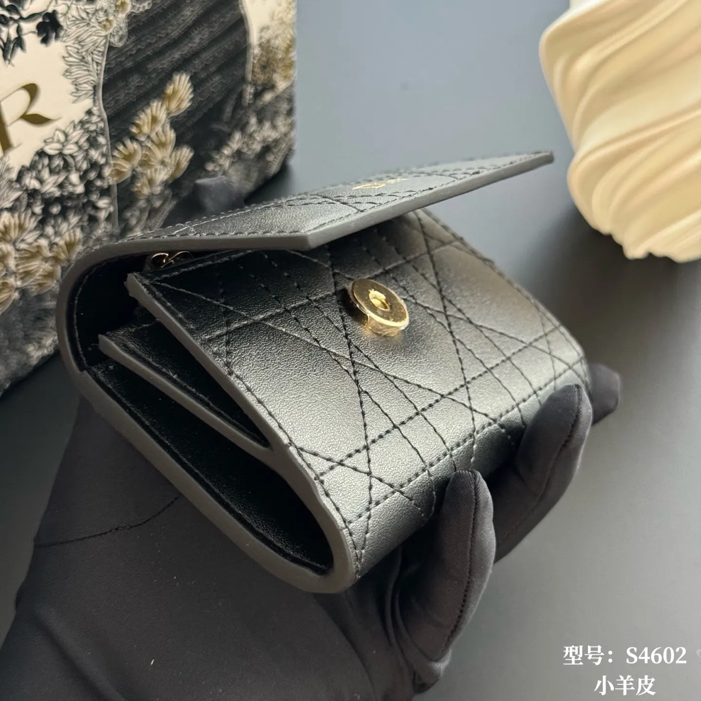 Dior 黑色牛皮卡包 精致短款钱包