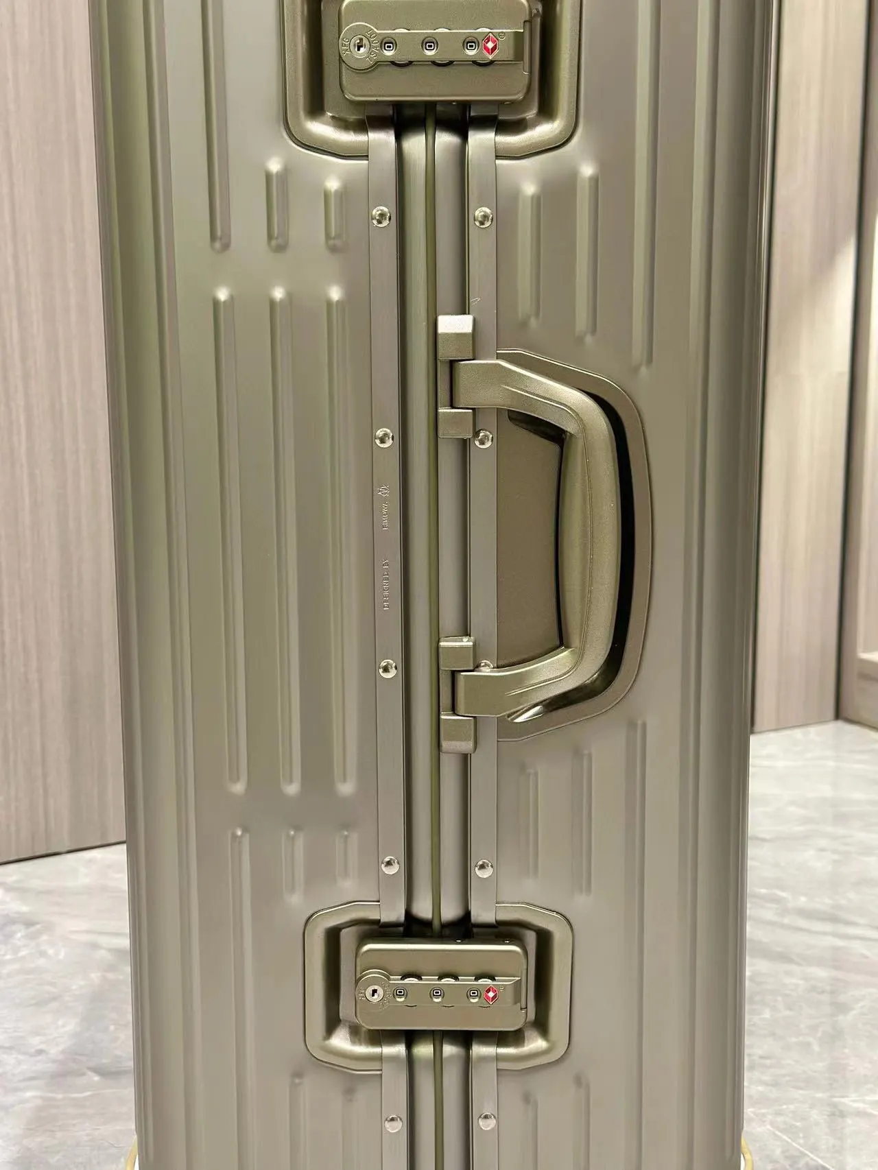 黑色 銀色 精品 Original 系列 高端阳极 行李箱 旅行拉杆款 輕便出行款