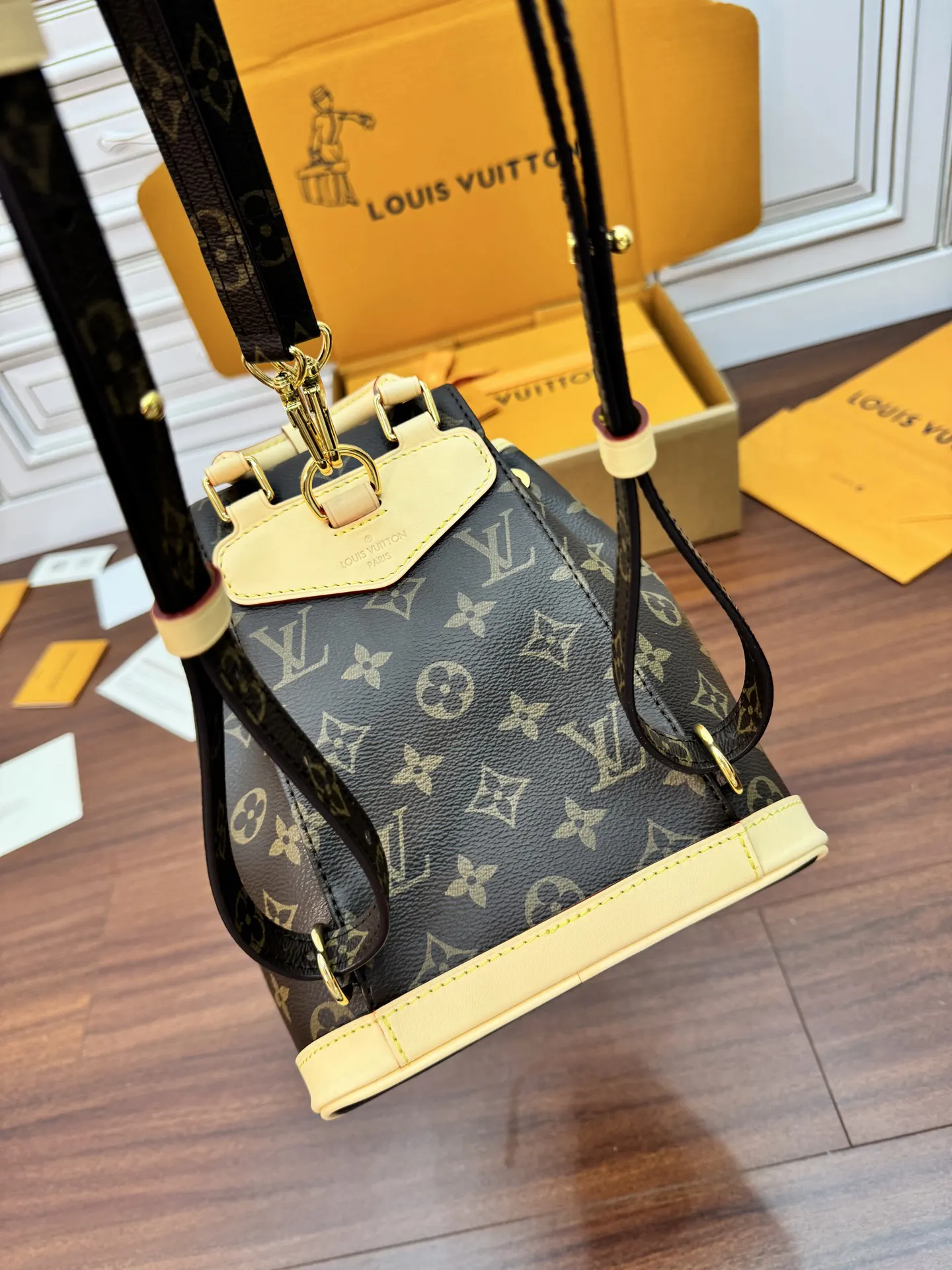 雙肩包 实用雙肩款