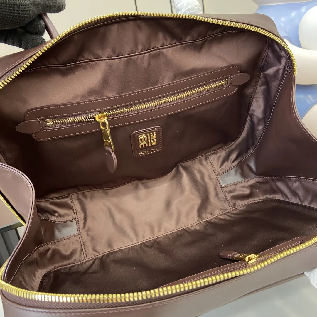Gold Briefcase Business Commuter