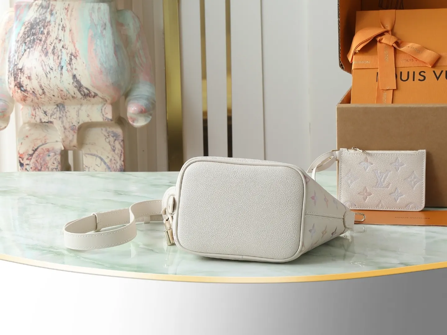 White Bucket Bag Casual