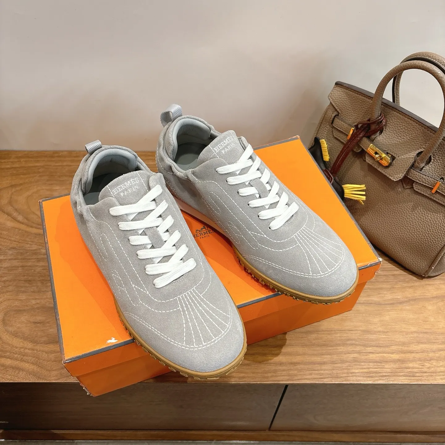 Hermès SS 运动鞋(數字5) Hermès SS 运动鞋(數字5)