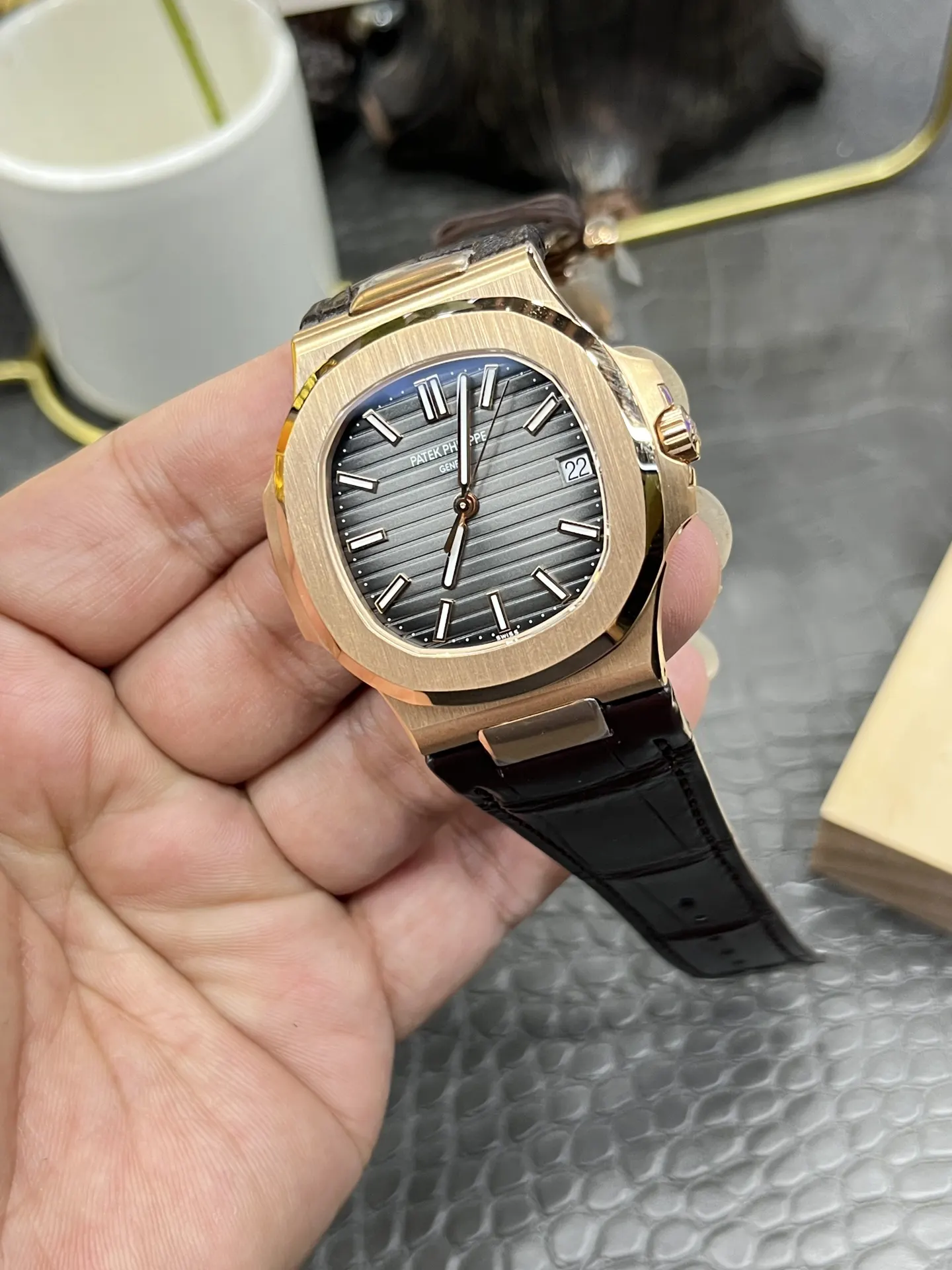 Patek Philippe 玫瑰金 鳄鱼皮 手表 经典腕表款