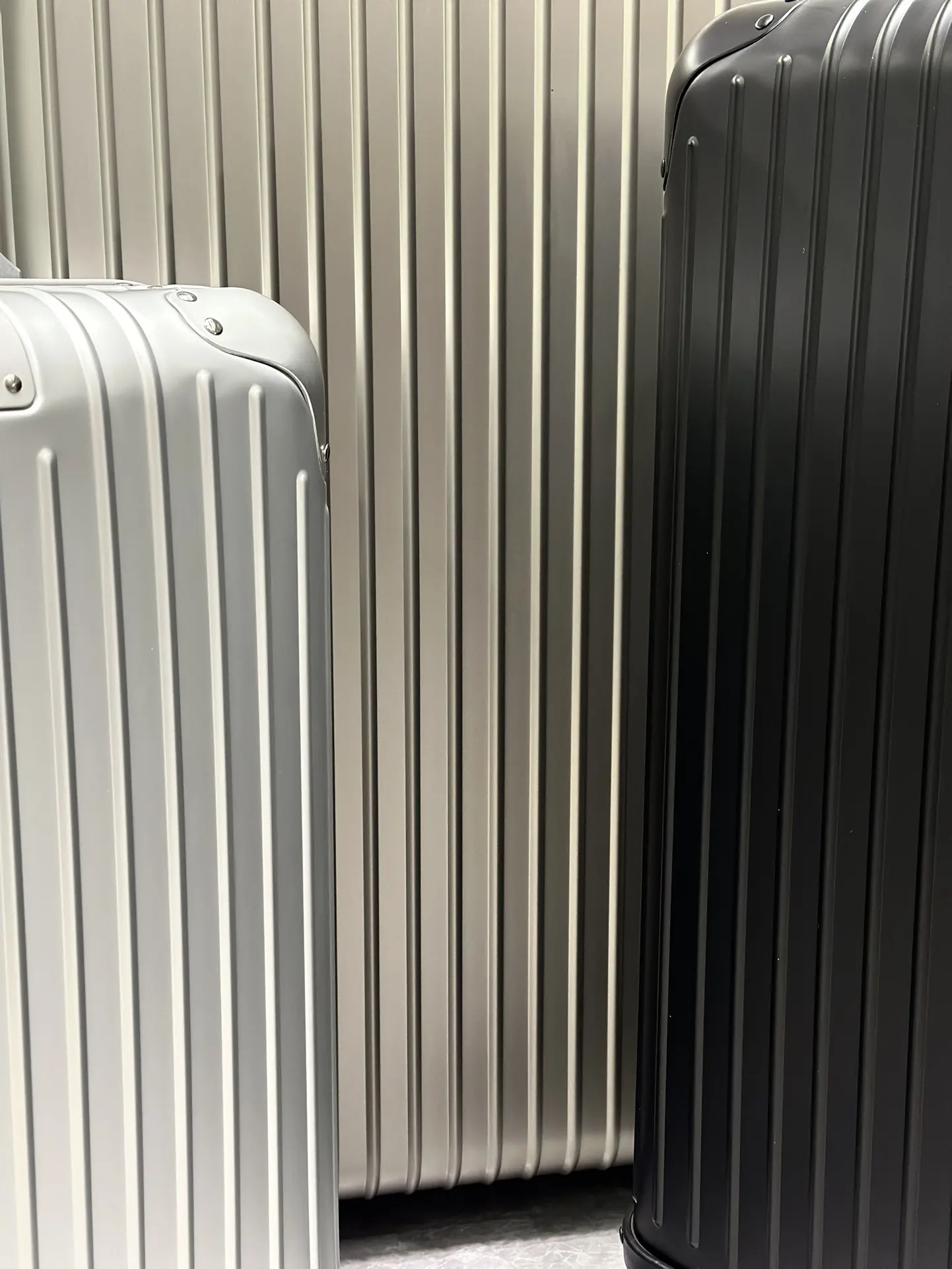 Rimowa Suitcase Travel Lightweight Classic