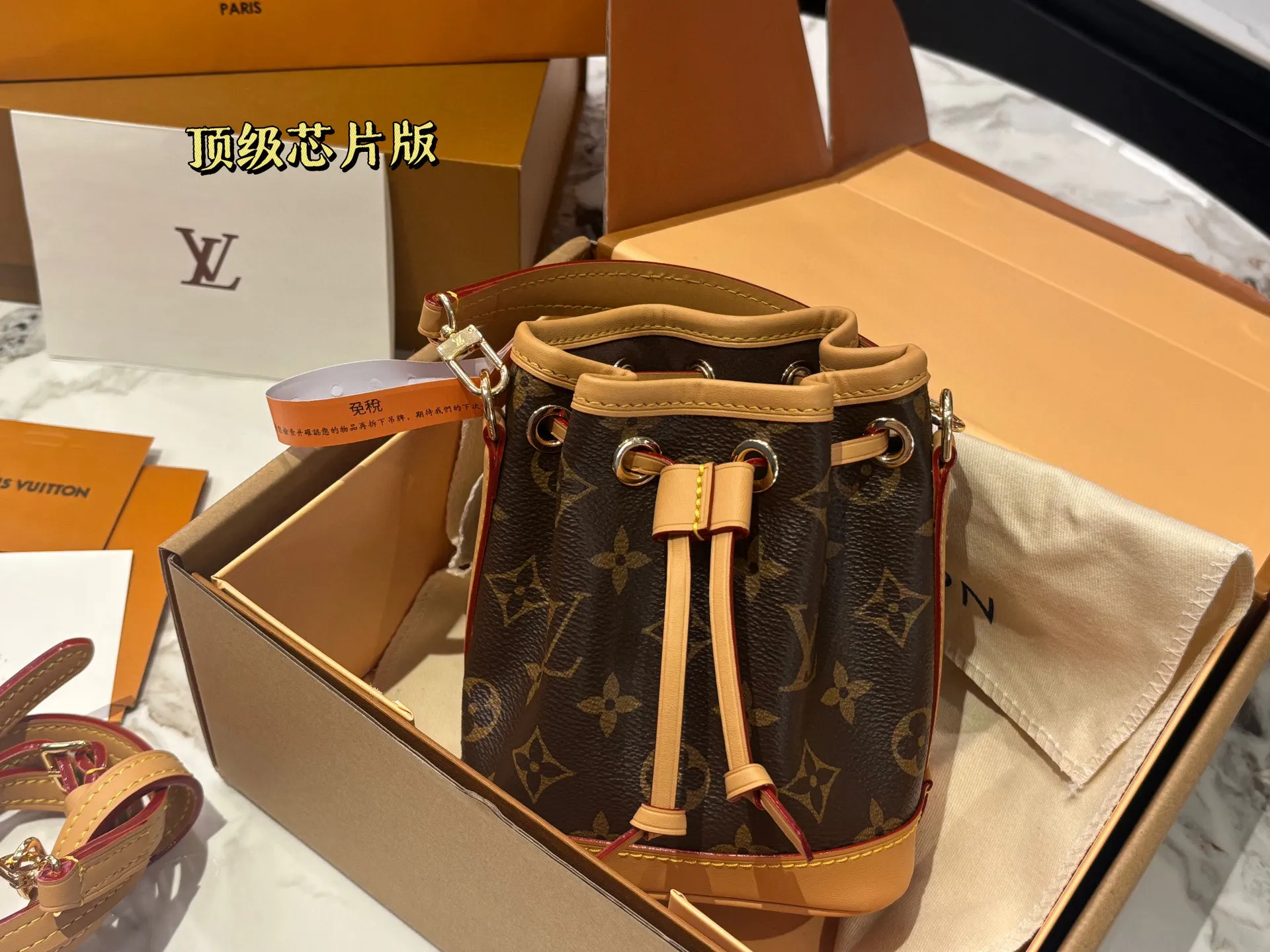 LV 老花 手提 级 ♥ mini小水桶 水桶包 休闲水桶款
