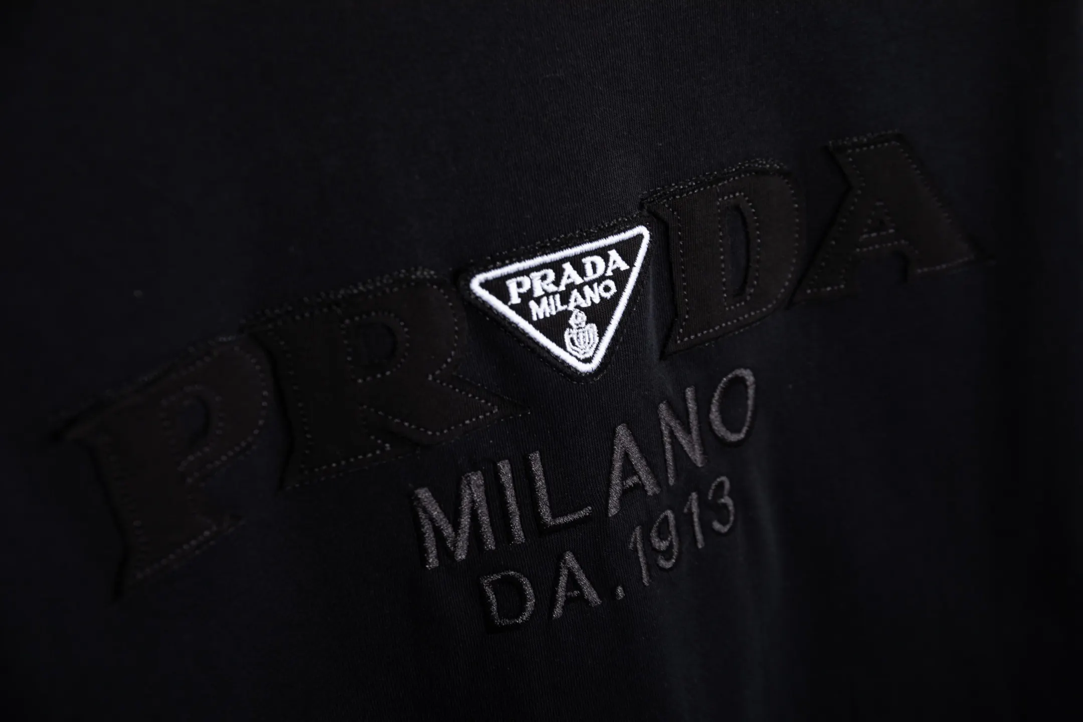 Prada 贴布字母刺绣 短袖T恤 高克重休闲